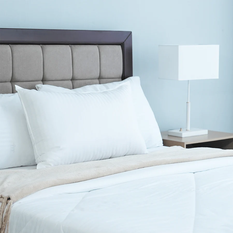 Deluxe Pillow - Image 3