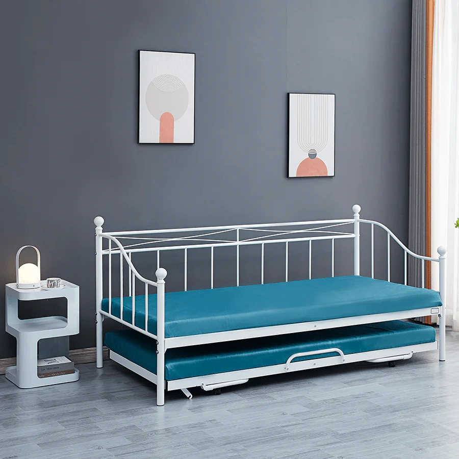 Kat Pull-out Bed - Image 3